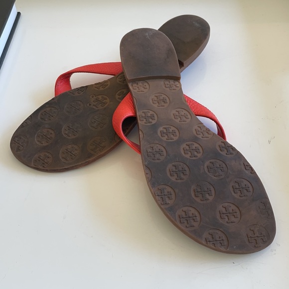 Authentic Tory Burch Thong Sandals size 8 - Picture 2 of 5
